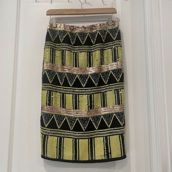 Forever 21 Dresses & Skirts - Forever 21 Black and Gold Sequin Pencil Skirt